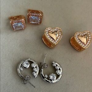 ✨ Pretty Bird Gold Tone Clip-On Earrings – New ✨